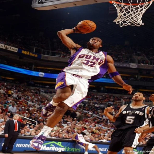 萨巴伦卡强势表现震撼球迷